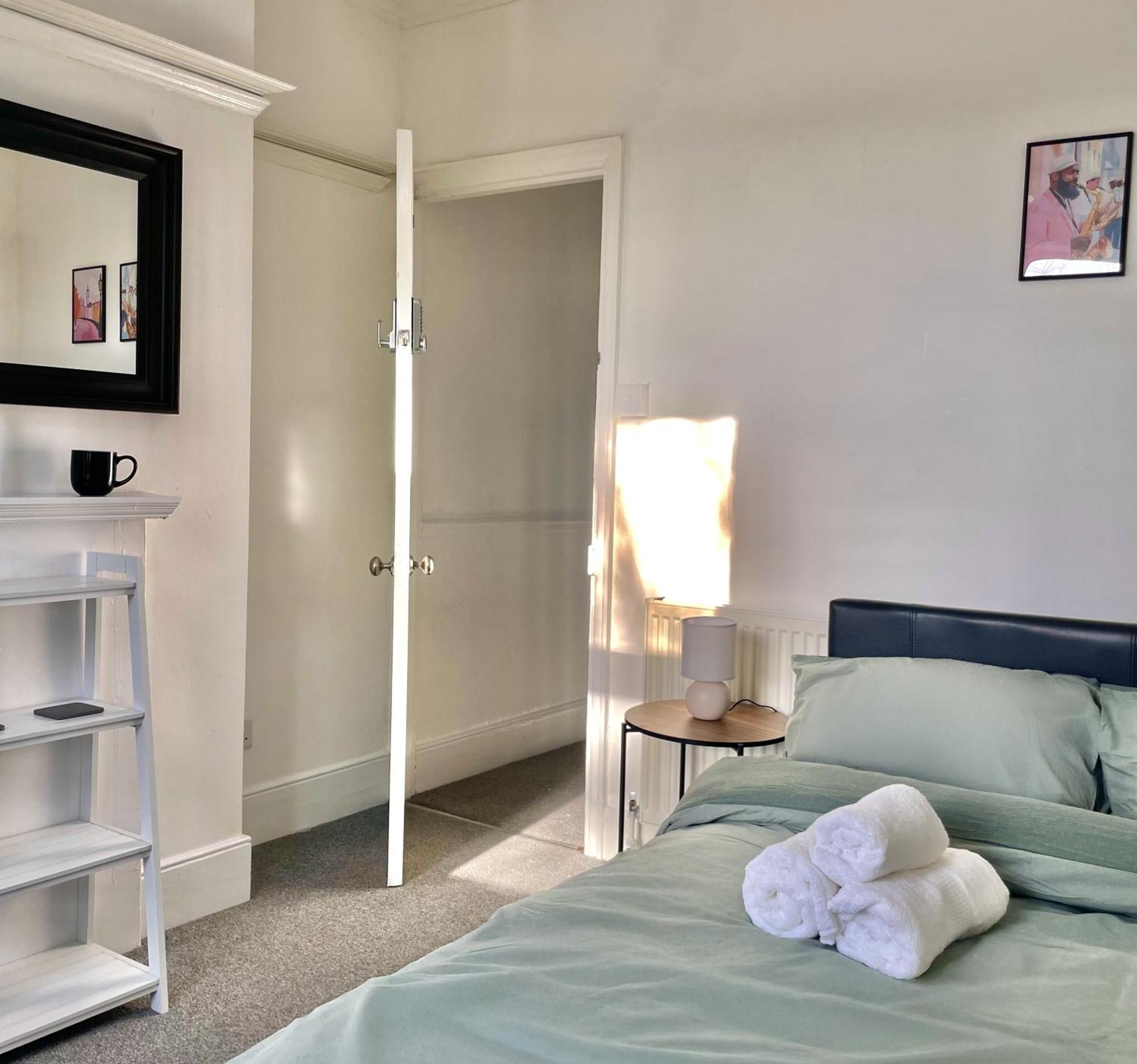Cosy Double Rooms A Stones Throw From Wembley Stadium London Bilik gambar